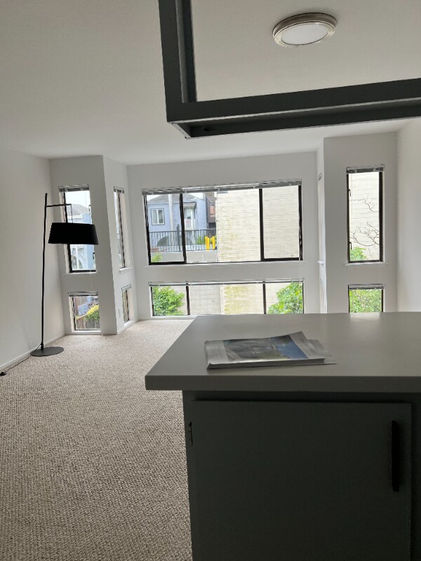 Primary Photo - 3000 Presidio Ave