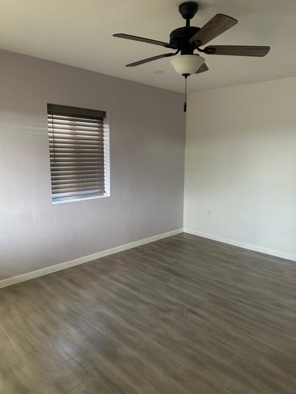 Foto principal - 462 E 31st St