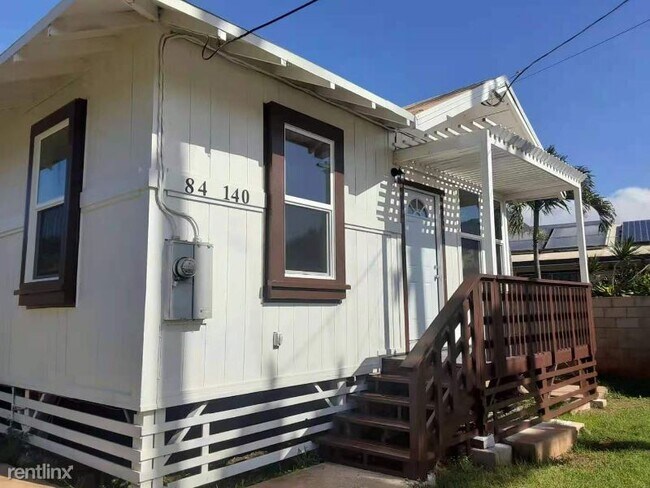 Building Photo - 2 br, 1 bath House - 84 -140 Water St