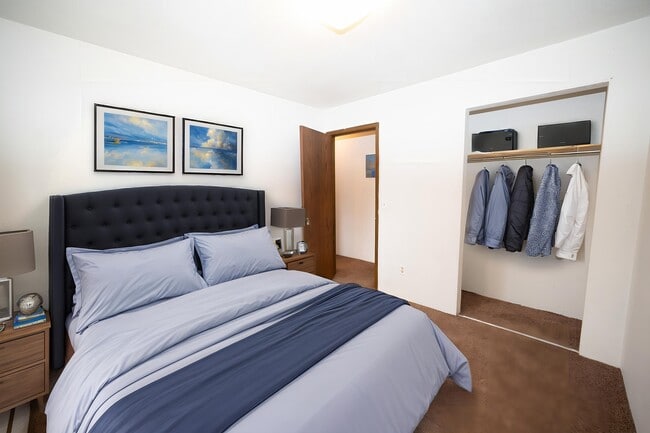 Foto del edificio - Meadow Park Apartments