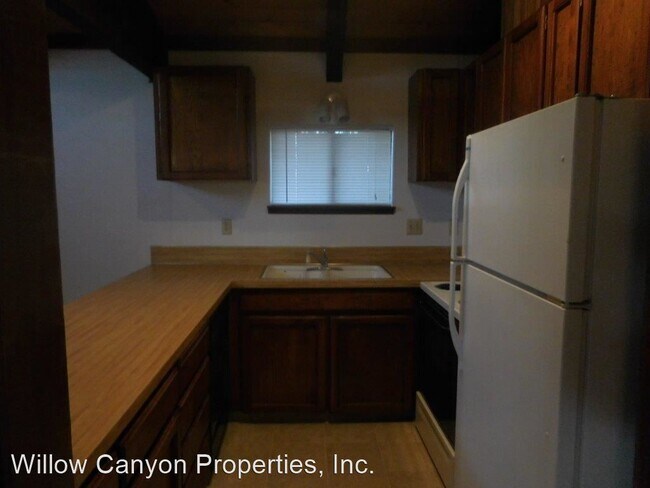 Foto del edificio - 3 br, 2 bath House - 406 NW Birdie Lane