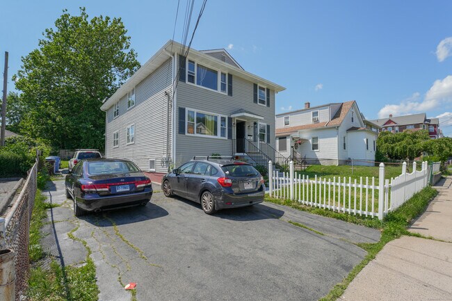 Foto del edificio - 8 Albany Ave