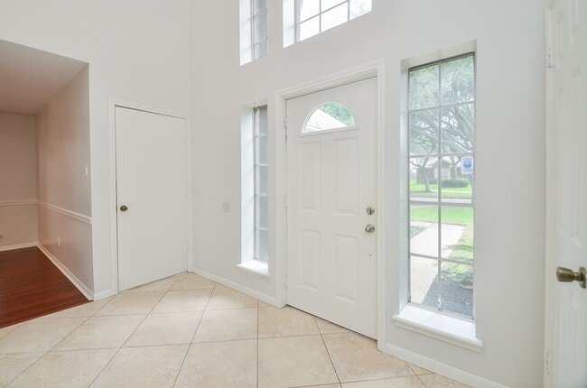 Building Photo - 6310 Oakburl Ln