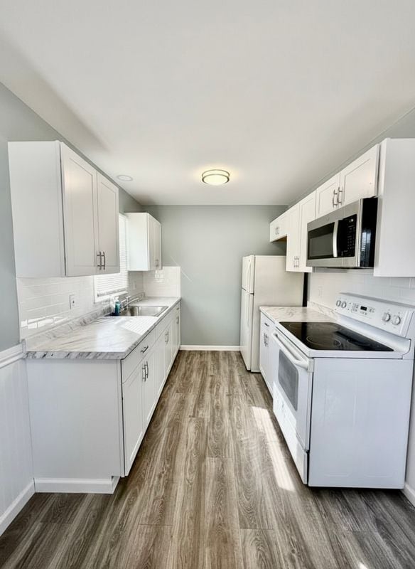 Building Photo - 94 Park Ave