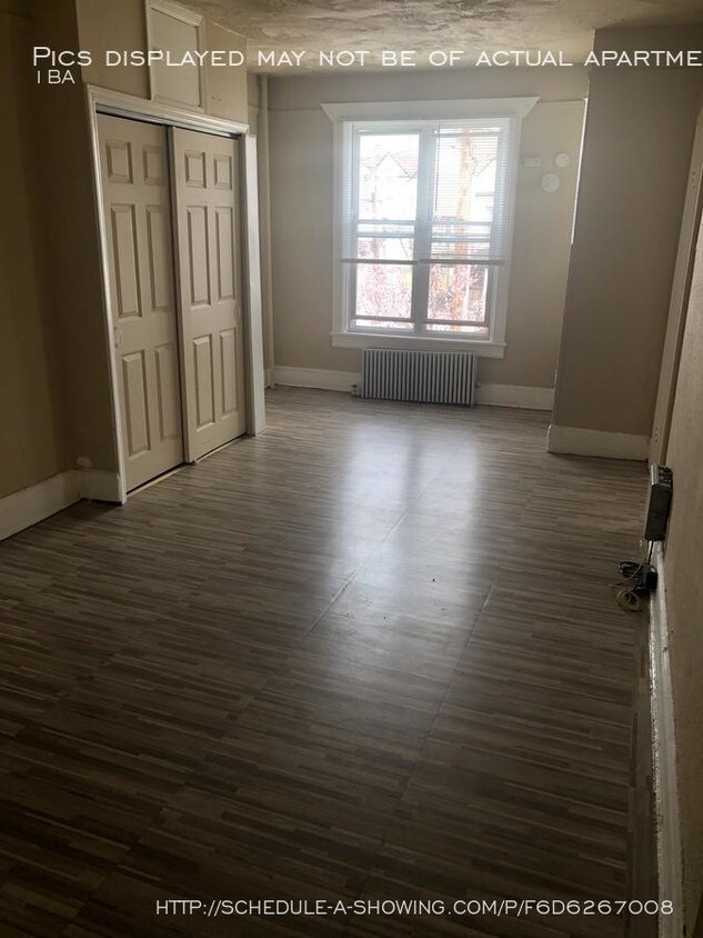 Building Photo - bedroom in North plainfield NJ 07060