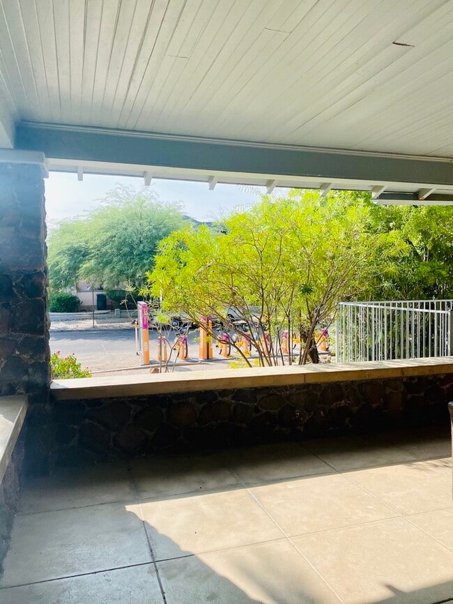 Foto del edificio - For Rent