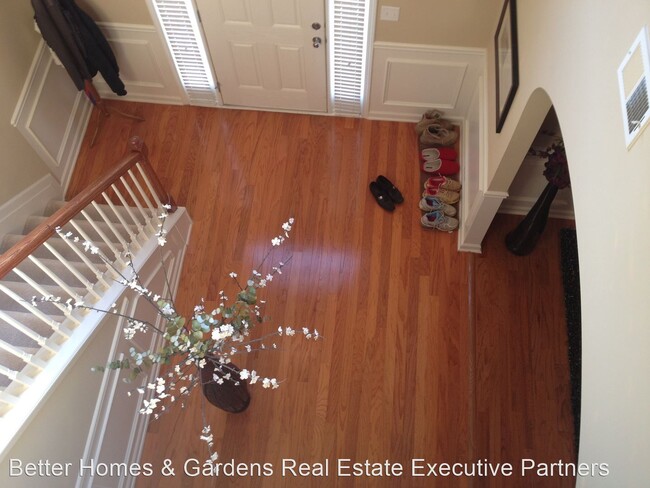 Foto del edificio - 5 br, 3 bath House - 2206 Grandwood Lane