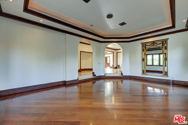 Foto del edificio - 209 S Anita Ave