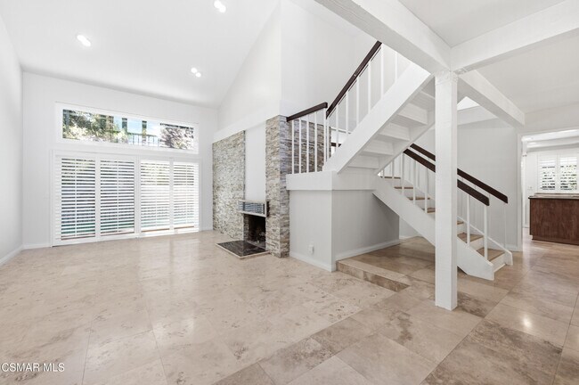Foto del edificio - 681 Triunfo Canyon Rd