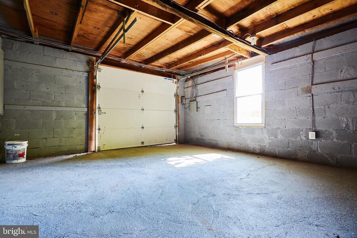 Foto principal - 13223 Poplar Hill Rd