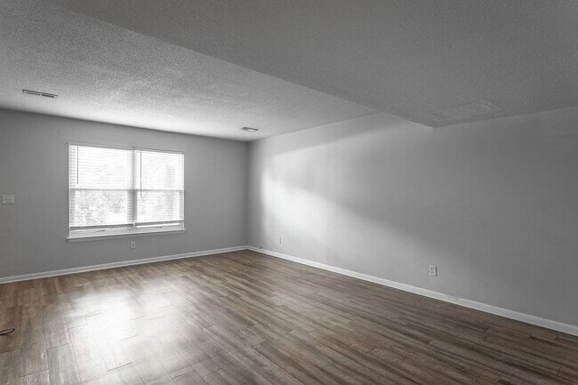 Building Photo - 3634 Helen Ln