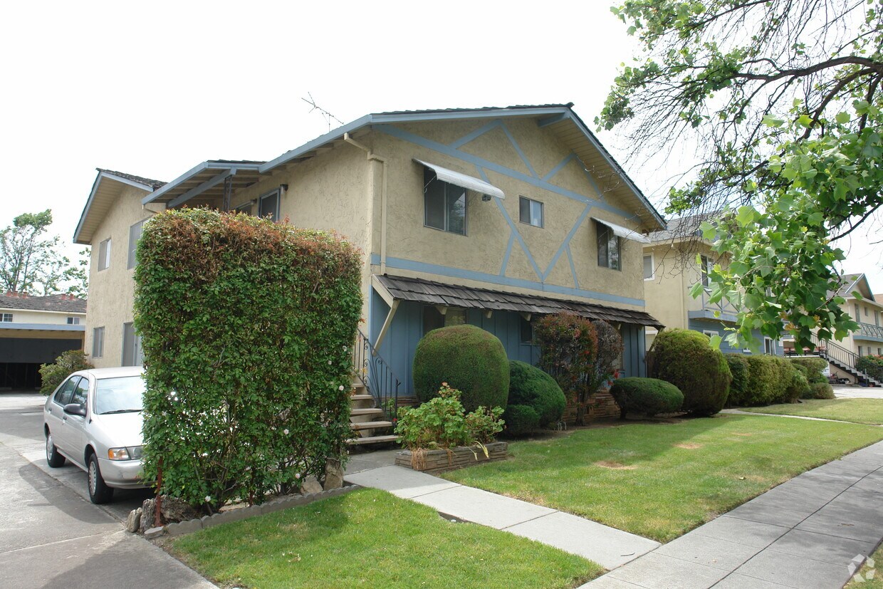 Primary Photo - 512 Troy Dr