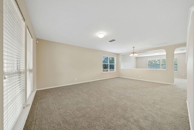 Building Photo - 3 Bedroom/2.5 Bath Woodbridge At Monte Vie...