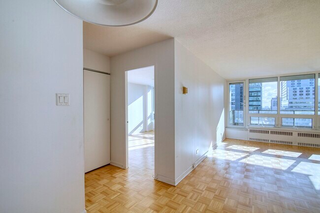 Photo du bâtiment - 1975 Maisonneuve Blvd W