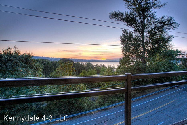 Foto del edificio - 1322 Lake Washington Blvd N