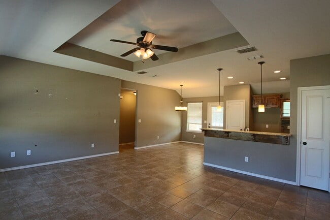 Building Photo - COMING SOON! Tour Today! 3 Bedroom 2 Bath in Lindale ISD!