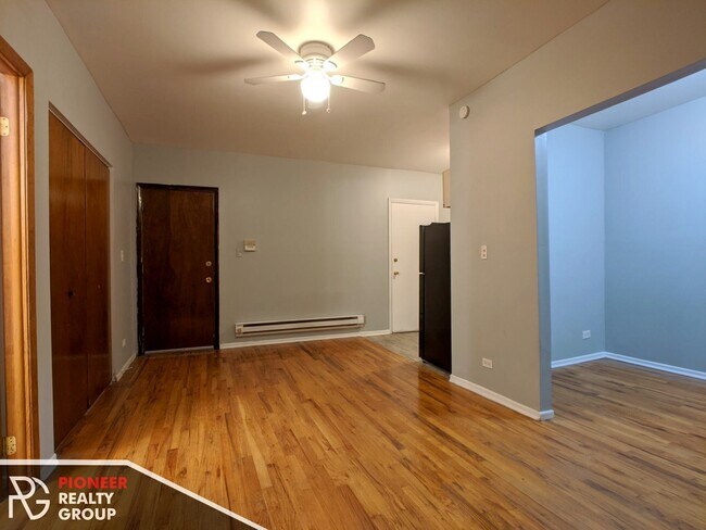 Foto del edificio - 4506 N Malden St
