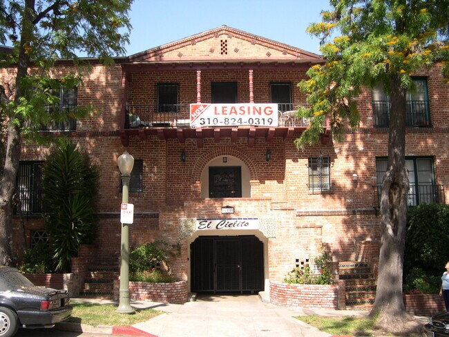 Foto del edificio - 644 Landfair Ave.