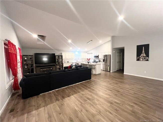 Foto del edificio - 168 Peabody St