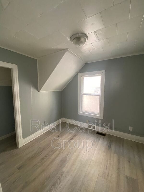 Building Photo - 1166 Kensington Ave