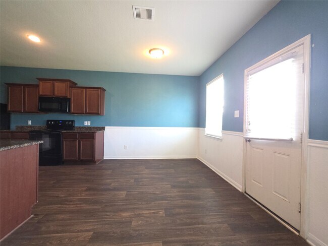 Building Photo - 26035 Allan Poe Dr
