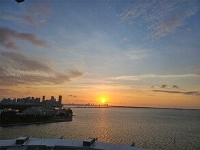 Building Photo - 3 Grove Isle Dr