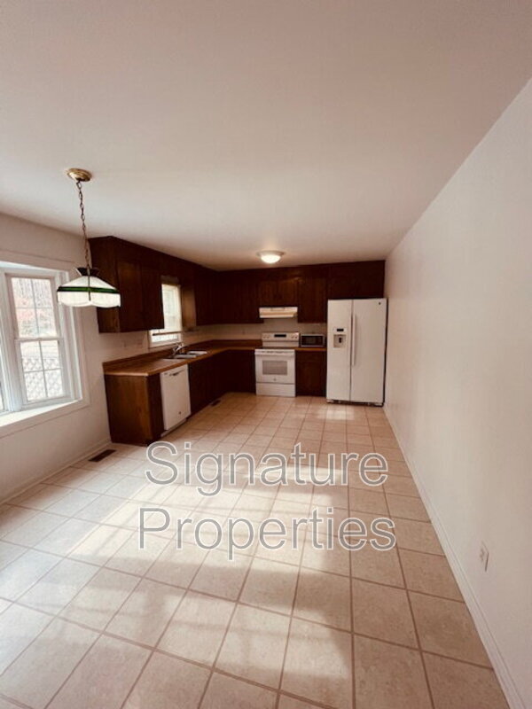 Foto del edificio - 5127 Timbercreek Ct