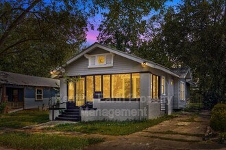 Building Photo - 1657 Lee Ave SW