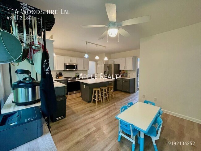 Foto del edificio - 114 Woodshire Ln
