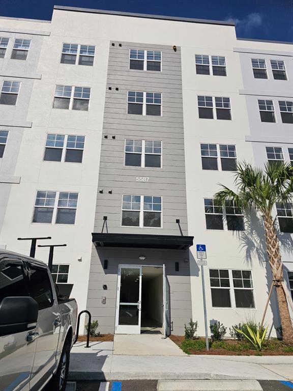 Building Photo - 5587 Millennia Park Dr