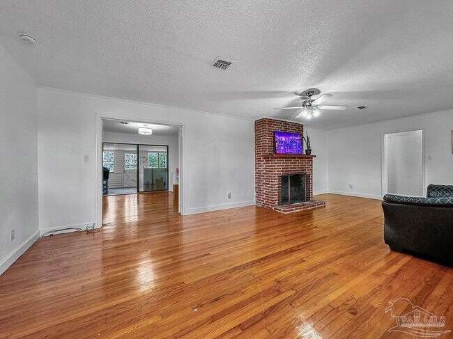 Foto del edificio - 3860 Ashcraft Rd
