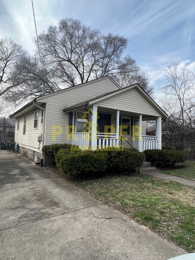 Building Photo - 1065 Walton Ave