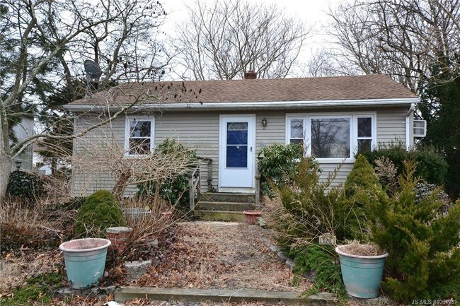 Building Photo - 120 W Long Branch Ave