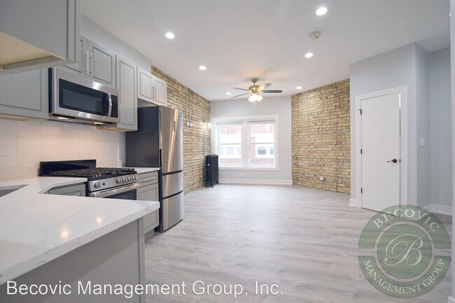 Building Photo - 6035-6045 N Winthrop Ave