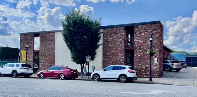 Building Photo - 1340 4th Ave