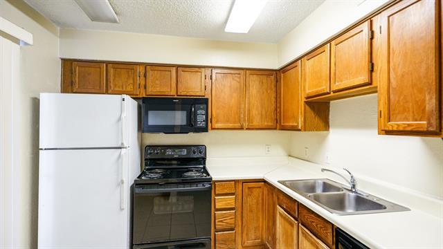 Building Photo - 4748 Old Bent Tree Ln