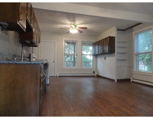Building Photo - 46 Elm St