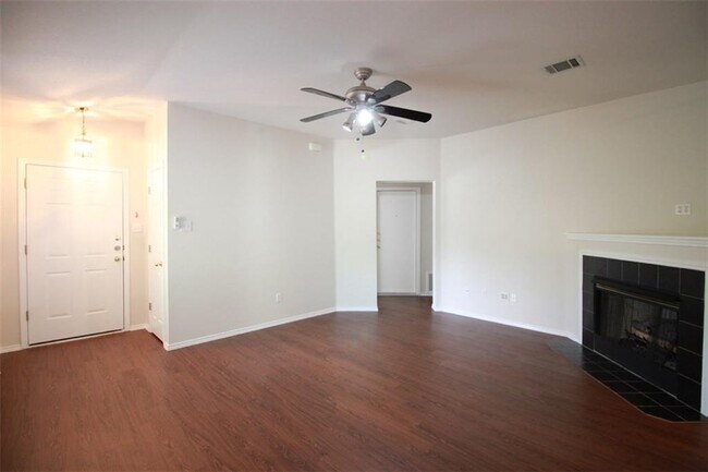Foto del edificio - 3100 Port Anne Way