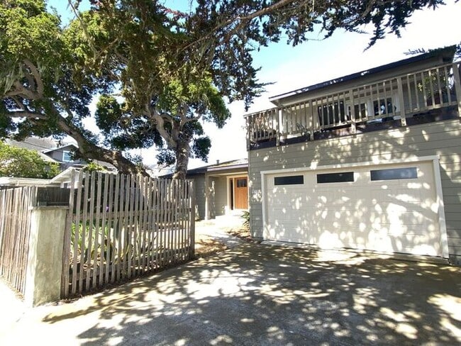 Building Photo - 510 Carmel Ave
