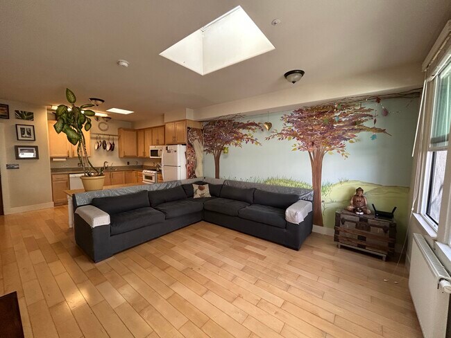 Open Living room - 190 Walnut Ave