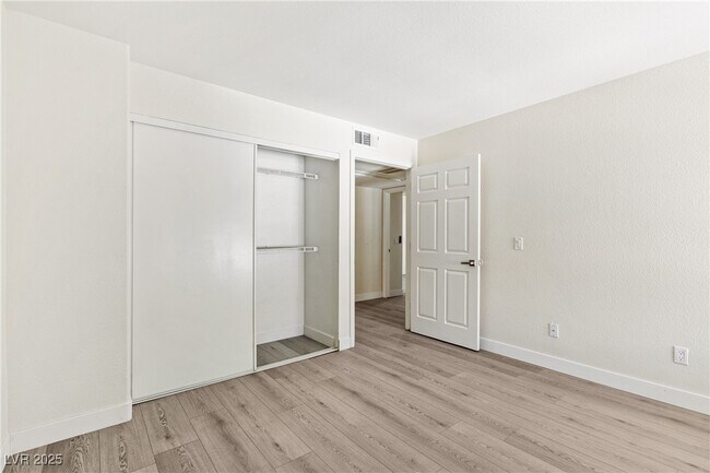 Foto del edificio - 2251 Wigwam Pkwy