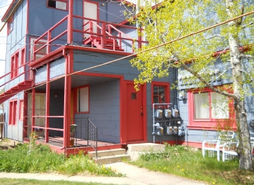 Building Photo - 114 W 6th St