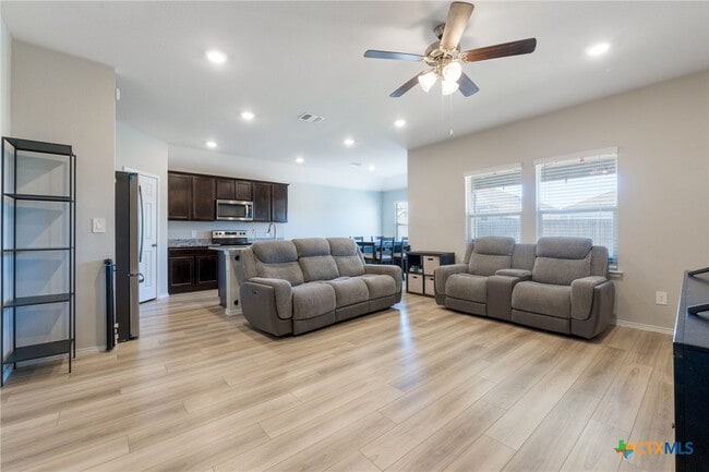 Building Photo - 2305 Merganser Dr