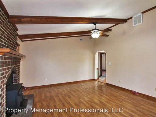 Building Photo - 1008 Hollins College Ct