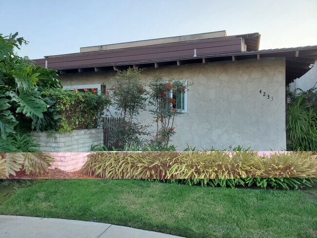 Building Photo - 4239 Hilaria Way