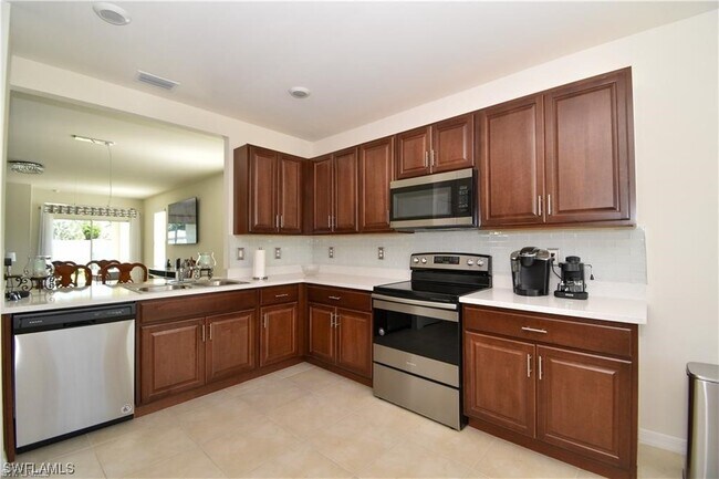 Foto del edificio - 505 SW 27th Terrace
