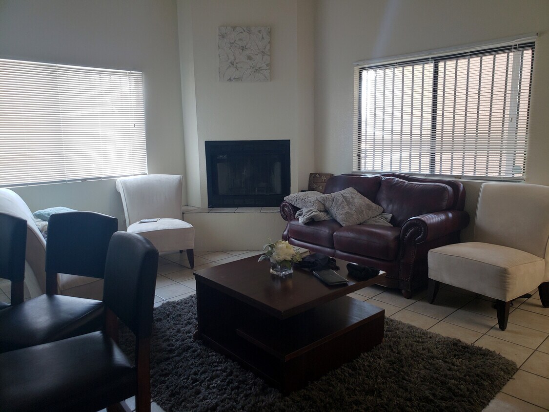 Foto principal - 846 E Waverly St