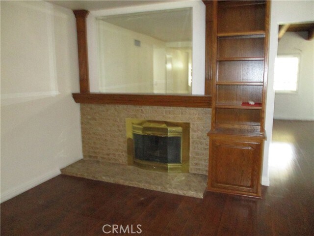 Foto del edificio - 1665 N Mills Ave