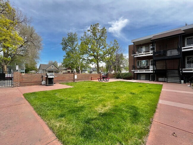 Foto del edificio - Charming 1 Bedroom 1 Bathroom Condo