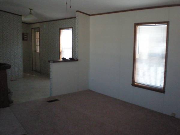 Sala de estar en la cocina - 3465 Beaver Dams Moreland Rd